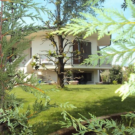 لاتيزي B&B Rosa Del Garda المظهر الخارجي الصورة